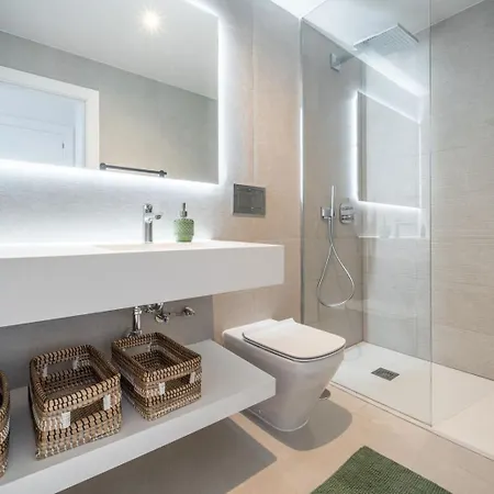 Stylish With Garden And Amazing View Apartment *
